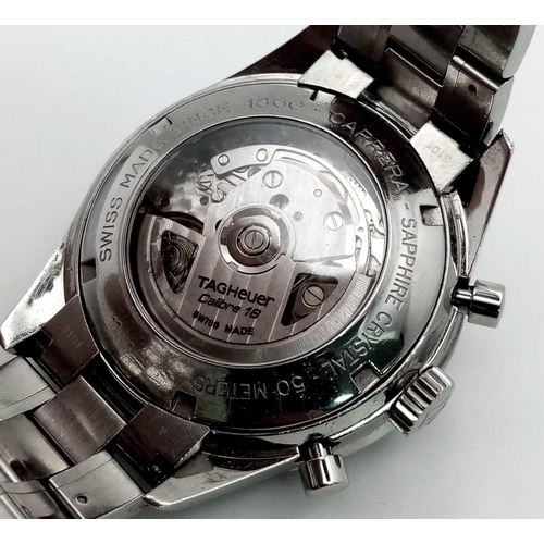 544 - An Automatic Tag Carrera Chronograph Gents Watch. Stainless steel strap and case - 42mm. Black dial ... 