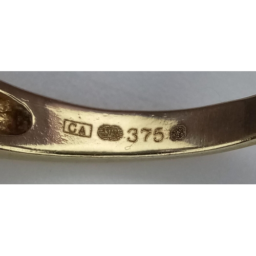 570 - A 9K YELLOW GOLD DIAMOND & AMETHYST SET RING. Size N, 3g total weight.