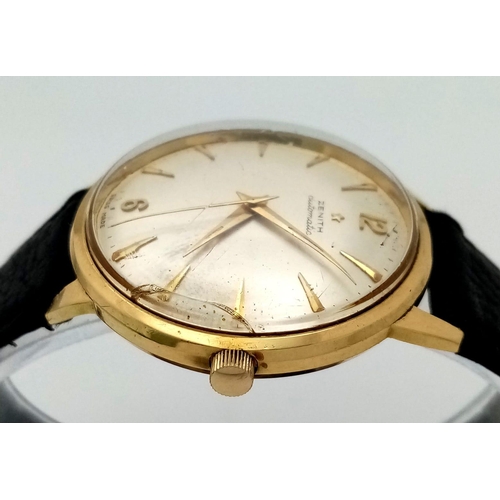 61 - 18K YELLOW GOLD ZENITH AUTOMATIC STRAP WATCH. 
ENGRAVED ON BACK AS IT WAS PRESENTED FOR 25 YEARS LON... 