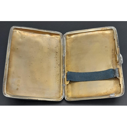 1760 - A 1904 Sterling Silver Cigarette Case by William Hutton & Sons, of Birmingham. 
Fully hallmarked, a ... 