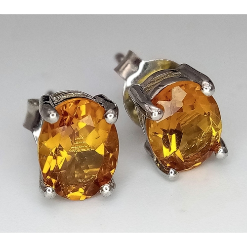 936 - A Pair of Silver and Citrine Stud Earrings. Ref: 6791