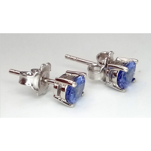 957 - A Pair of Silver and Tanzanite Stud Earrings. Ref: 5300