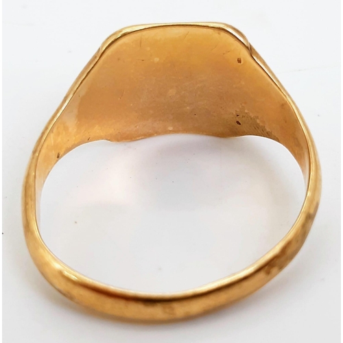 62 - A Vintage Monogram 9K Yellow Gold Signet Ring. Size S. 4.8g weight.