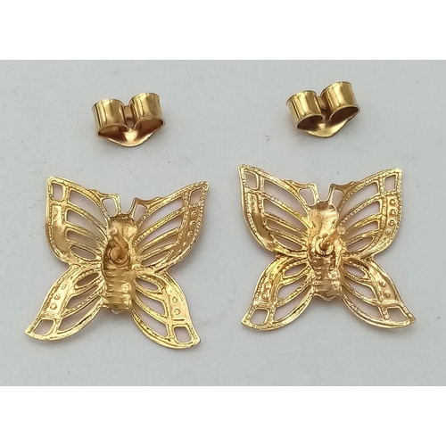 904 - A Pair of Mid Karat Gold (tested) Butterfly Earrings. 1.08g total weight.