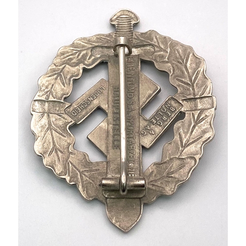 622 - 3rd Reich 1st Pattern S.A Silver Sports Badge. Maker Berg & Nolte.