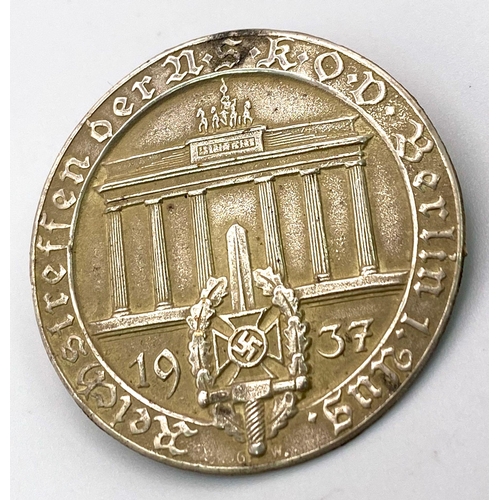 872 - 3rd Reich NSKDV Berlin Tinnie Badge.