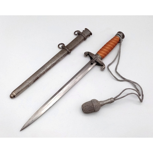 12 - 3rd Reich Officers Heer (Army) Dagger. Maker: Horster. Pumpkin coloured handle and knot.