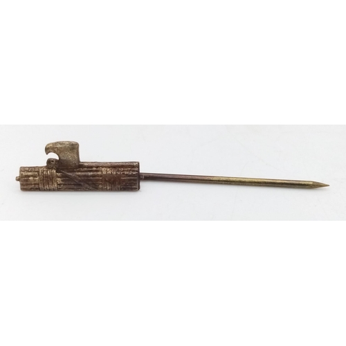 909 - WW2 Italian Fascists Axe and Rods Stick Pin.