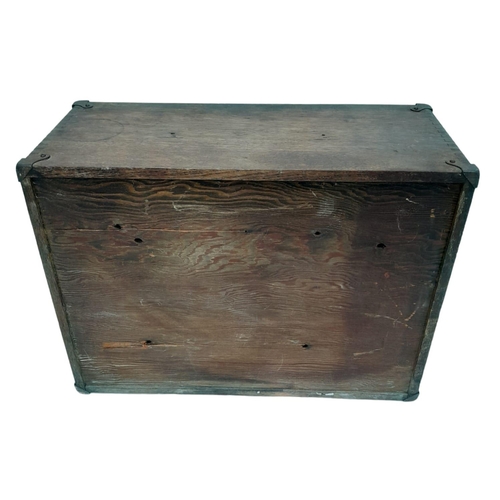 344 - Antique Watchmakers or Jewellers Wooden Work Box. 
7 drawers with original felt bottom, all drawers ... 