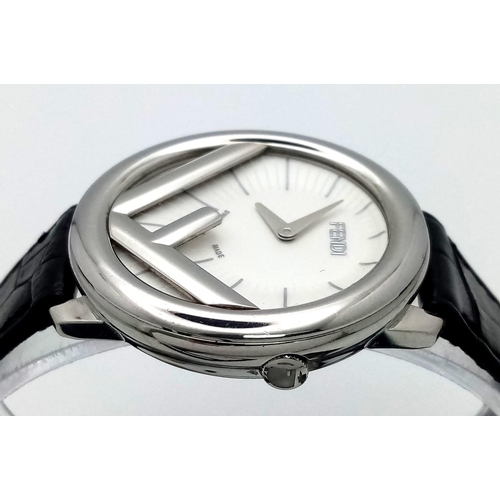 430 - Unisex Fendi Watch. 
Black crocodile leather strap. Stainless case - 21mm.
Comes with tag and Guaran... 