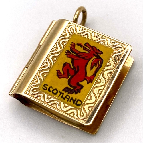 797 - 9K Yellow Gold Scottish Book Charm/Pendant.
Opens to reveal famous landmarks in Scotland, such as Be... 