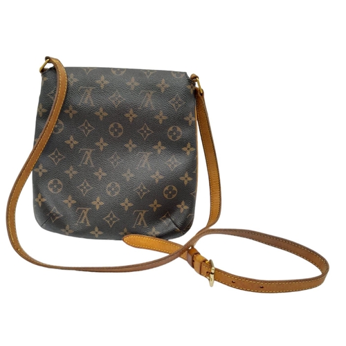 690 - Louis Vuitton Musette Salsa Shoulder Bag.
This elegant LV shoulder bag is perfect for those on the m... 