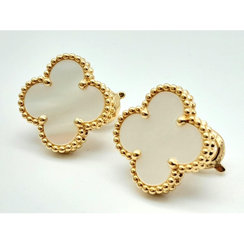 752 - A Pair of 18K Yellow Gold Mother of Pearl Clover-Shaped Earrings. 7.6g total weight. Ref: 13649