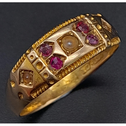 335 - A 15K YELLOW GOLD ANTIQUE PEARL & RUBY RING. HALLMARKED 1893 BIRMINGHAM 2.7G SIZE Q