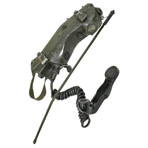 391 - Vietnam War Era US Army RT-196/PRC 6 Walkie Talkie.