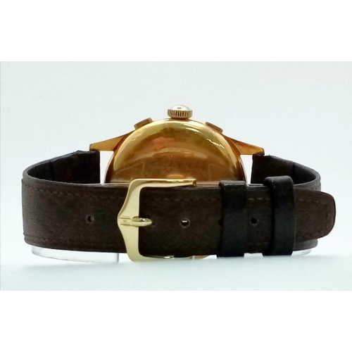 546 - A Wonderful and Rare Vintage Tevo WC 18k Gold Chronograph Gents Watch. Brown leather strap. 18k gold... 