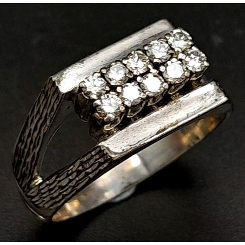 868 - Sterling Silver Ring set with Round Brilliant Cut Diamonds, 0.25CT.
Size: Q
Weight: 5.4g
SC-3031