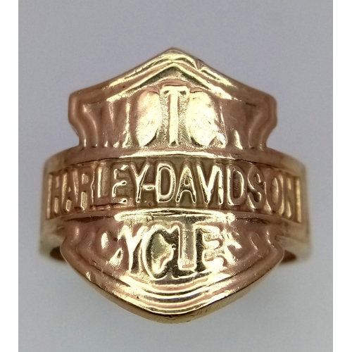 88 - 9K Yellow Gold Motorcycle Harley Davidson Ring.
Size: Q
Weight: 6g
SC-3053