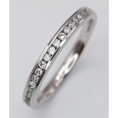 41 - A PLATINUM DIAMOND BAND RING 0.25CT 3.7G SIZE O