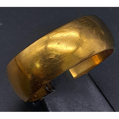 25 - A 22K GOLD(TESTED) BAND RING .   6.1gms   size U