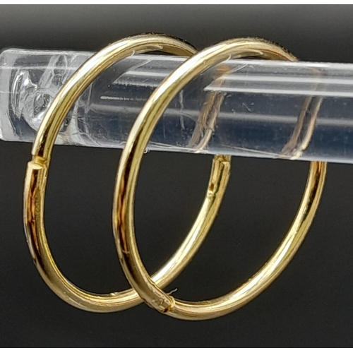 468 - 9K Yellow Gold Hoop Sleeper Earrings.
Brand New & Unworn.
Weight: 0.8g
SC-3044