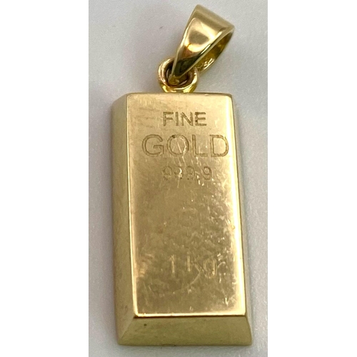 825 - 9K Yellow Gold Ingot Gold Bar Charm/Pendant.
Weight: 1.6g
SC-3065