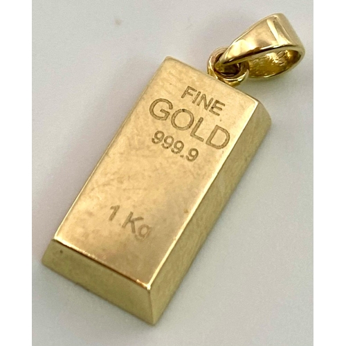 825 - 9K Yellow Gold Ingot Gold Bar Charm/Pendant.
Weight: 1.6g
SC-3065