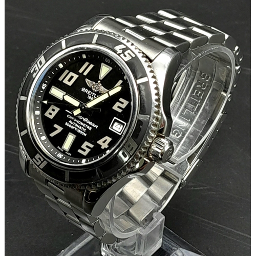 96 - A Breitling SuperOcean Automatic Gents Watch. Stainless steel strap and case - 42mm. Matt black beze... 