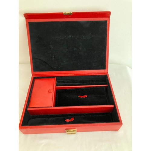 21 - Top quality vintage leather jewellery case and contents, full of attractive costume jewellery To inc... 