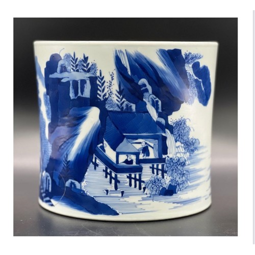 276 - A blue and white brush pot with landscape and figures; Kangxi; Qing Dynasty. Diameter of Top 20cm, D... 