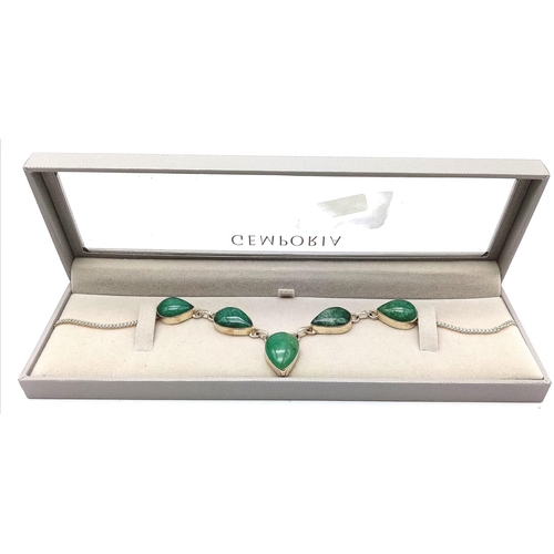 642 - An Excellent Condition Sterling Silver and Adventurine Gemstone Set Statement Necklace. 52cm Length.... 