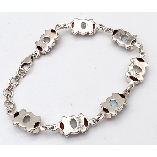 726 - A Vintage Sterling Silver Moonstone and Garnet Set Chain Link Bracelet. 19-21cm Length Fit. Set with... 