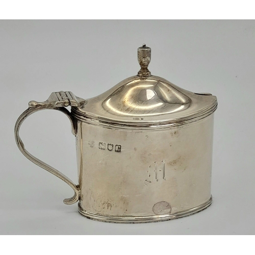 747 - An Excellent Condition Antique Edwardian Hallmarked (1912) Silver Mustard Pot with Blue Glass Liner.... 