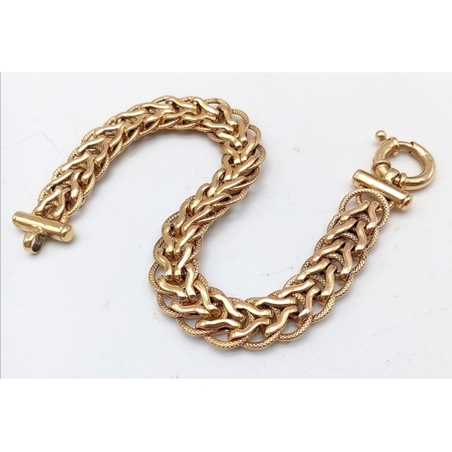 361 - A beautiful, 9 K yellow gold, Italian design, fancy link bracelet, length: 19 cm, weight: 13,2 g.