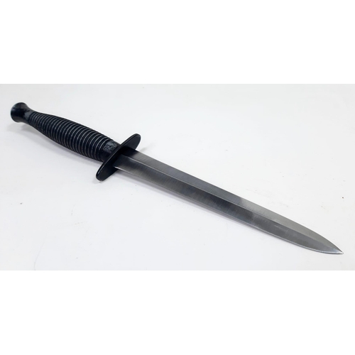 450 - A Vintage, Excellent Condition, Fairbairn Sykes Design Commando Dagger.
Made by William Rogers Sheff... 