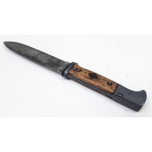 367 - An Original WW2 Hitler Youth Knife.
24.5cm Length, Very Good Condition. 
Marks on Blade RZM M7/80-40