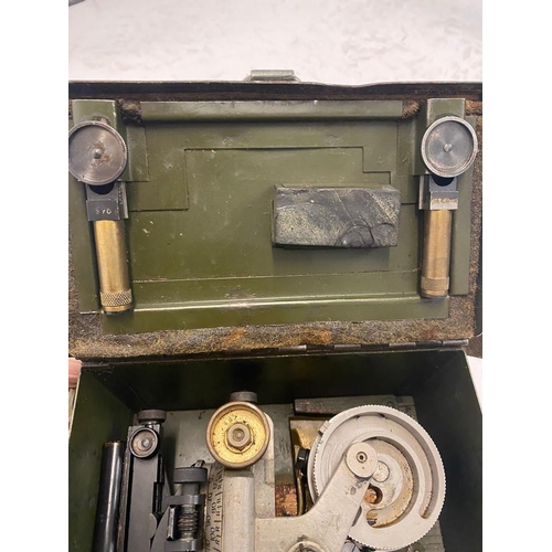 358 - A Rare Vickers Machine Gun Dial MK1 Sight in Original Vickers Box! This highly collectible sight is ... 