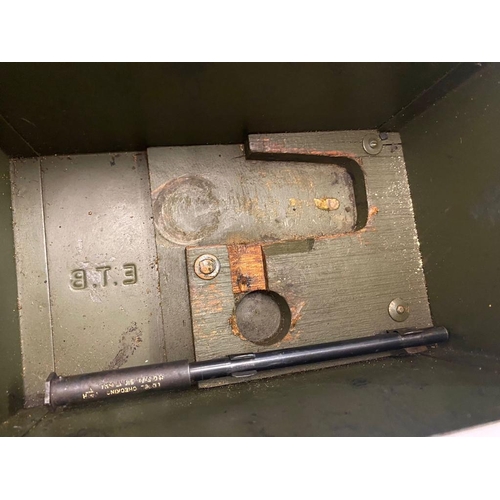 358 - A Rare Vickers Machine Gun Dial MK1 Sight in Original Vickers Box! This highly collectible sight is ... 