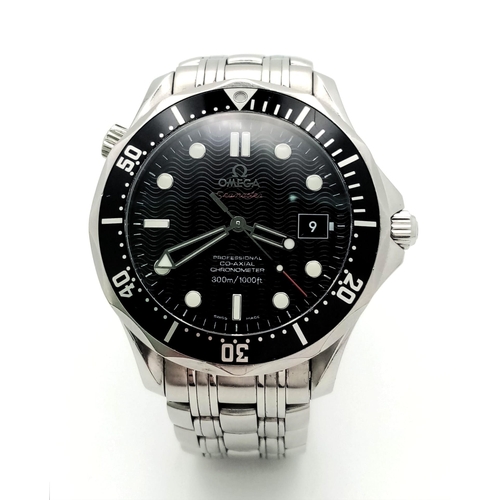 905 - An Omega Seamaster 300M Gents Divers Watch. Stainless steel bracelet and case - 41mm. Black dial wit... 