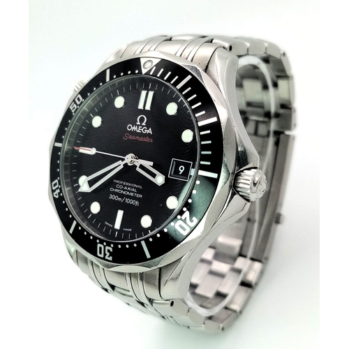 905 - An Omega Seamaster 300M Gents Divers Watch. Stainless steel bracelet and case - 41mm. Black dial wit... 