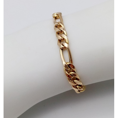 129 - A 9K Yellow Gold Figaro Link Bracelet. 20cm. 7.1g weight.