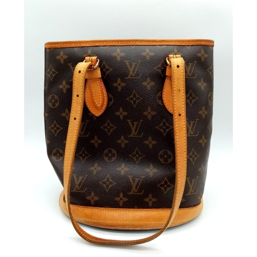 90 - A Louis Vuitton Bucket Tote Bag, Monogram Printed Brown Canvas, Two Interior Pockets and a Small Coi... 