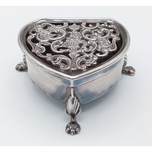 1338 - Stunning Antique Love Heart Shaped Sterling Silver Trinket Box.
Standing on three footed legs, this ... 