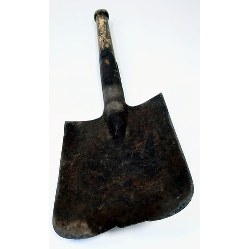 415 - WW2 German Entrenching Spade in leather pannier. Dated 1944.