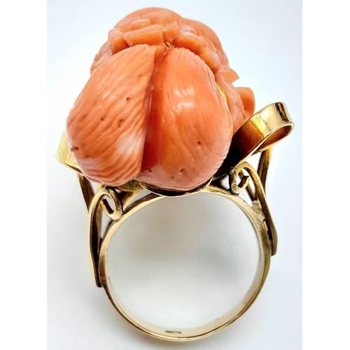 104 - An important, Japanese Meiji Era (1868-1912), 18 K yellow gold ring with an exquisite, large, highly... 