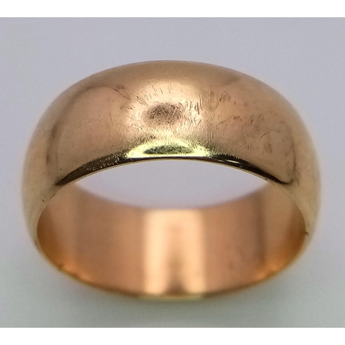 358 - A 9k yellow gold 8mm wedding band size T 8.4g