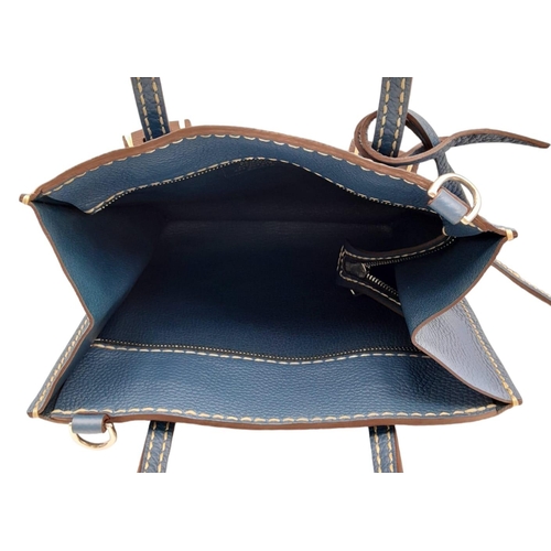 258 - Moreau Bregancon Bag.
Top quality leather and craftmanship. Comes with shoulder strap. Zip top closu... 