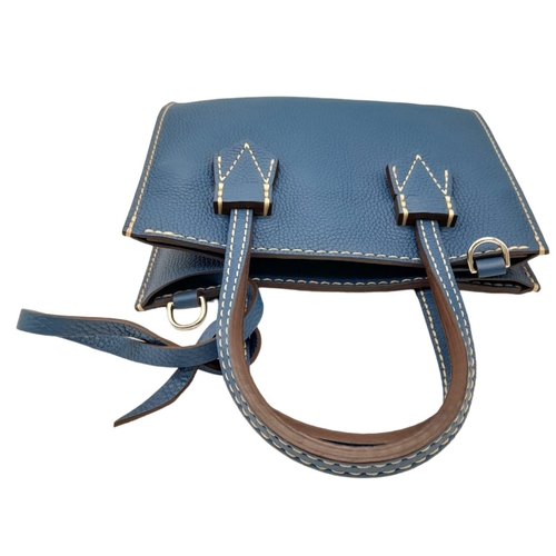 258 - Moreau Bregancon Bag.
Top quality leather and craftmanship. Comes with shoulder strap. Zip top closu... 