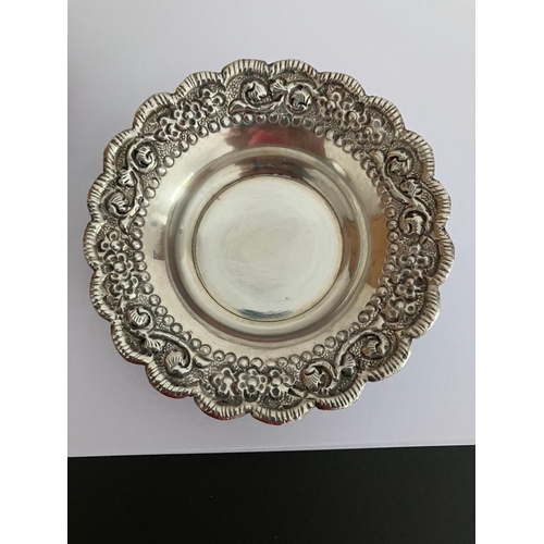 28 - Beautiful pair of PERSIAN SILVER BON BON DISHES. Having intricate design crafted in repousse form. 1... 
