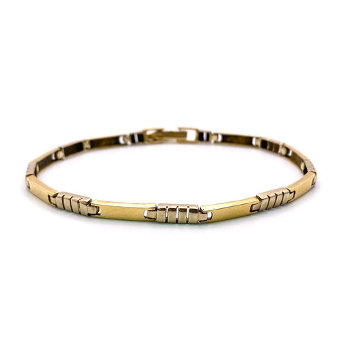 304 - A 9K Yellow Gold Bar Link Bracelet. 18cm. 8.16g weight,